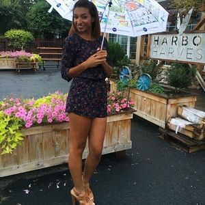 Meet your Posher, Chloe